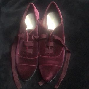 New without tags Nine West lace up shoes!